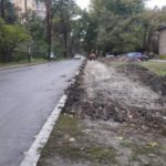 На вулиці Миру в Ірпені почали облаштовувати тротуари
